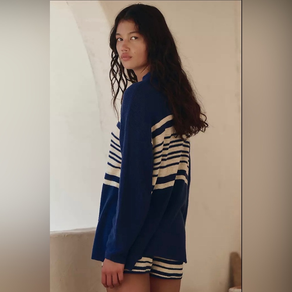 Malibu Surf Sweater Free-est Size S